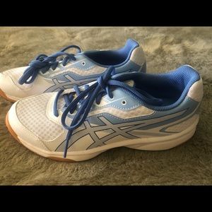 NWT ASICS Upcourt 2